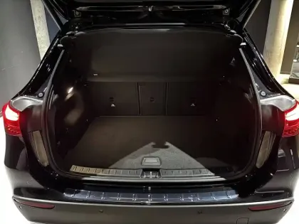 Photo 18 Mercedes GLA  180 7G-DCT