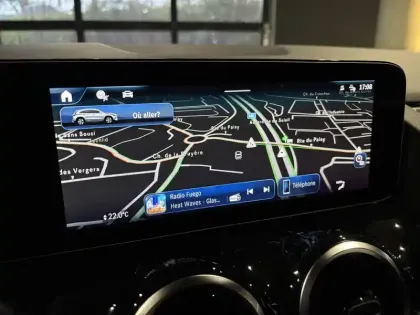 Photo 11 Mercedes GLA  180 7G-DCT