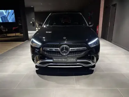 Photo 19 Mercedes GLA  180 7G-DCT