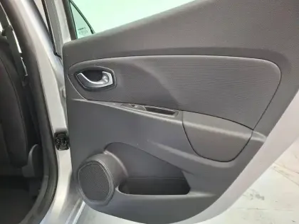 Photo 18 Renault Clio  dCi 90 E6C