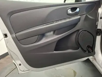 Photo 20 Renault Clio  dCi 90 E6C