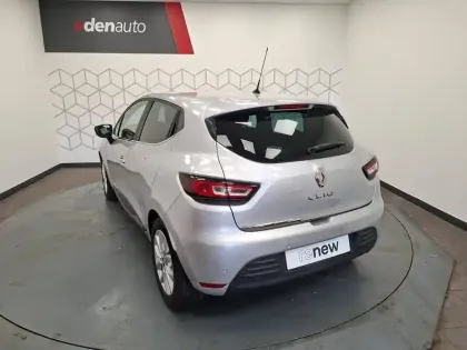 Photo 40 Renault Clio  dCi 90 E6C