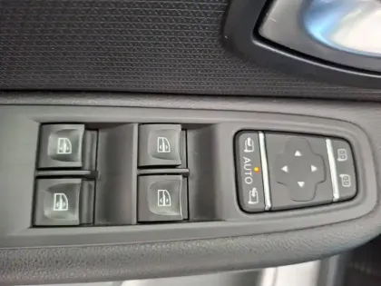 Photo 28 Renault Clio  dCi 90 E6C