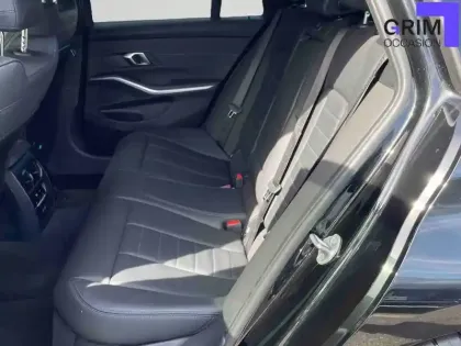 Photo 10 BMW Serie 3 Touring 320d xDrive 190 ch BVA8