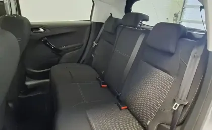 Photo 10 Peugeot 208  PureTech 110ch S&S EAT6