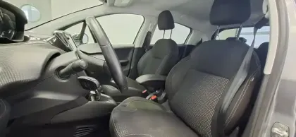 Photo 9 Peugeot 208  PureTech 110ch S&S EAT6