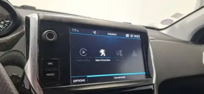 Photo 33 Peugeot 208  PureTech 110ch S&S EAT6