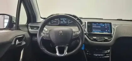 Photo 22 Peugeot 208  PureTech 110ch S&S EAT6