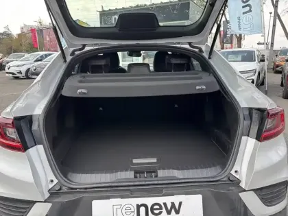 Photo 24 Renault Arkana  E-Tech 145 - 21B