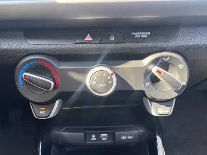 Photo 25 Kia Rio  1.0L T-GDi 100 ch ISG