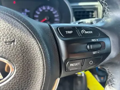 Photo 21 Kia Rio  1.0L T-GDi 100 ch ISG