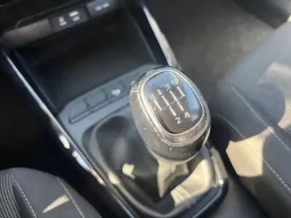 Photo 27 Kia Rio  1.0L T-GDi 100 ch ISG