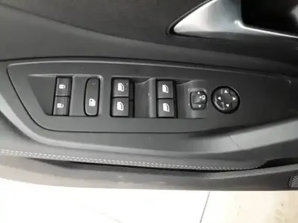 Photo 19 Peugeot 308  SW BlueHDi 130ch S&S EAT8