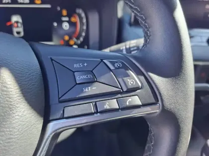 Photo 21 Nissan Juke  HYBRID 143