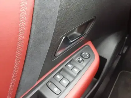 Photo 77 Citroën C4 Gén. III Ph1 Shine Pack 5