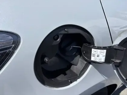 Photo 11 Renault Clio  E-Tech full hybrid 145