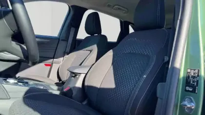 Photo 16 Ford Kuga  2.5 Duratec 180 ch FlexiFuel FHEV E85 Powershift