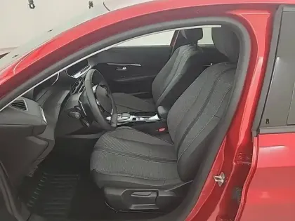 Photo 39 Peugeot 208  Hybrid 110 ch e-DCS6
