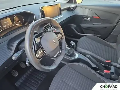 Photo 38 Peugeot 208  PureTech 75 S&S BVM5