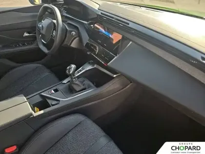 Photo 12 Peugeot 308  PureTech 130ch S&S BVM6