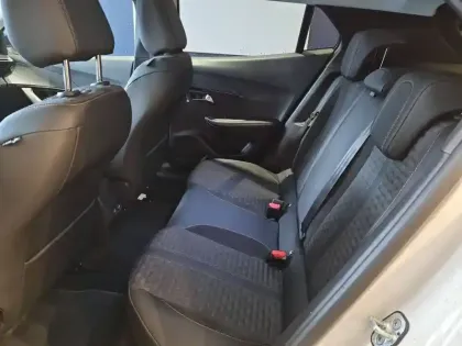 Photo 39 Peugeot 2008 Gén. II Ph1 NG Roadtrip 5