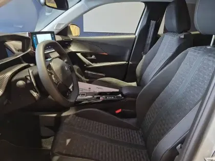 Photo 30 Peugeot 2008 Gén. II Ph1 NG Roadtrip 5