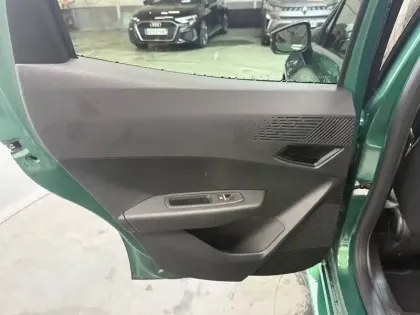 Photo 24 Renault Clio  E-Tech full hybrid 160 ch