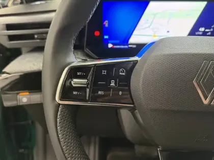 Photo 14 Renault Clio  E-Tech full hybrid 160 ch