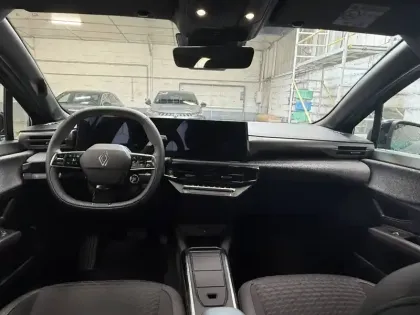 Photo 23 Renault Clio  E-Tech full hybrid 160 ch