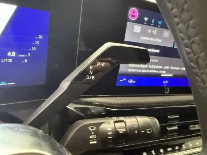 Photo 18 Renault Clio  E-Tech full hybrid 160 ch