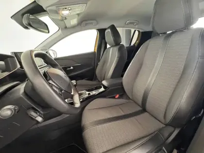 Photo 104 Peugeot 208  PureTech 100 S&S BVM6