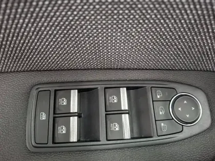 Photo 40 Renault Captur  TCe 90 ch