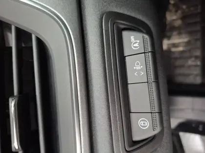 Photo 41 Renault Captur  TCe 90 ch