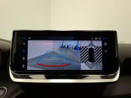 Photo 23 Peugeot 2008  Hybrid 136 e-DCS6