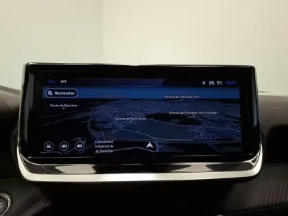 Photo 20 Peugeot 2008  Hybrid 136 e-DCS6