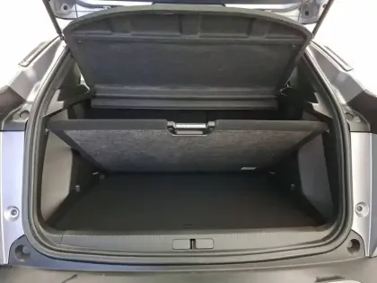 Photo 9 Peugeot 2008  Hybrid 136 e-DCS6