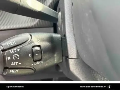 Photo 20 Peugeot 2008  BlueHDi 110 S&S BVM6