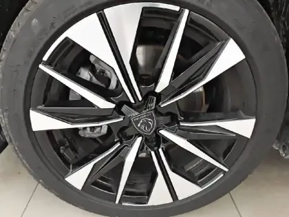 Photo 12 Peugeot 308  SW Hybrid 145 e-DCS6