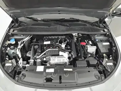 Photo 20 Peugeot 308  SW Hybrid 145 e-DCS6