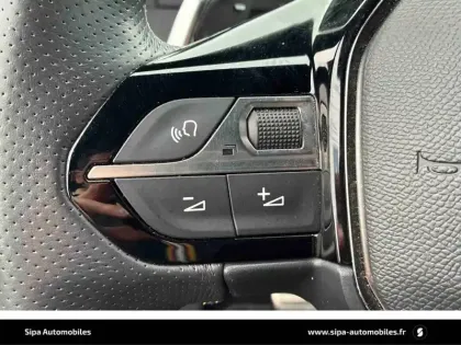 Photo 19 Peugeot 208  PureTech 100 S&S EAT8