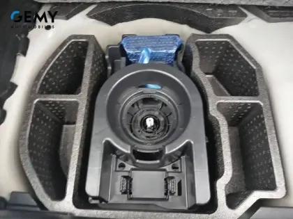 Photo 16 Peugeot 208  PureTech 75 S&S BVM5