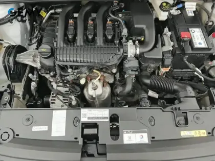 Photo 11 Peugeot 208  PureTech 75 S&S BVM5