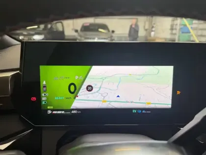 Photo 17 Renault Clio  E-Tech full hybrid 160 ch