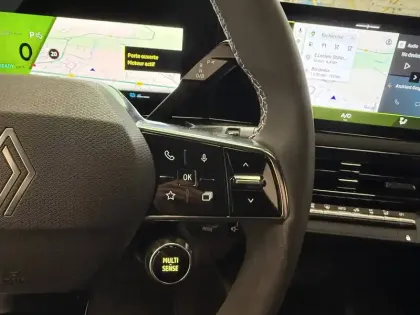 Photo 19 Renault Clio  E-Tech full hybrid 160 ch