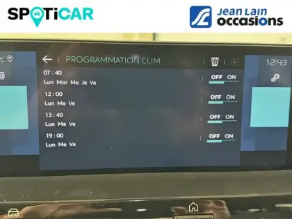 Photo 19 Citroën C4 e- 136 ch Automatique