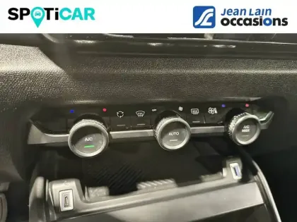 Photo 18 Citroën C4 e- 136 ch Automatique