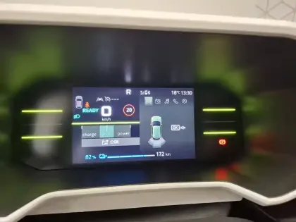 Photo 32 Dacia Spring Gén. I (BBG) Ph3 Expression 5