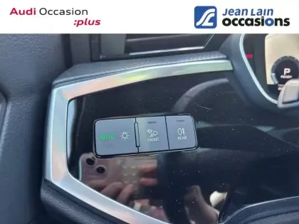 Photo 59 Audi Q3  35 TFSI 150 ch S tronic 7