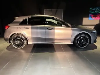 Photo 16 Mercedes Classe A  250 e Hybrid EQ