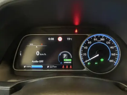 Photo 12 Nissan Leaf  Electrique 40kWh